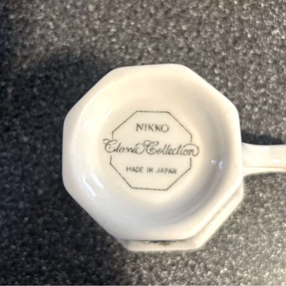 Vintage Nikko Classic Collection Christmastime Tea Cup Set 🫖☕️ - Picture 6 of 10